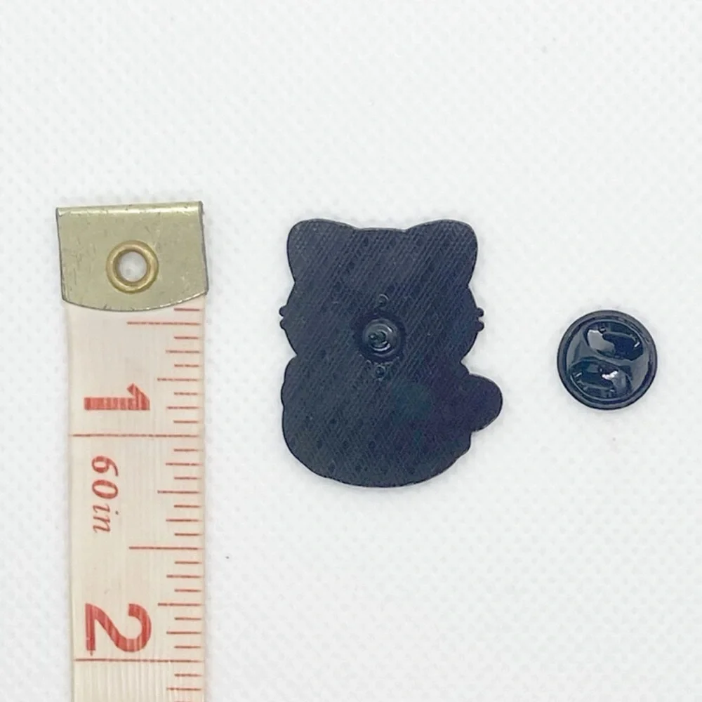Pin Hufflepuff Cat Harry Potter Hogwarts House Wizard Witch Magic Kitten - Picture 3 of 4